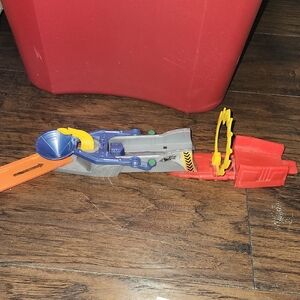 Hot Wheels Trick Tracks World Daredevil Flame Loop